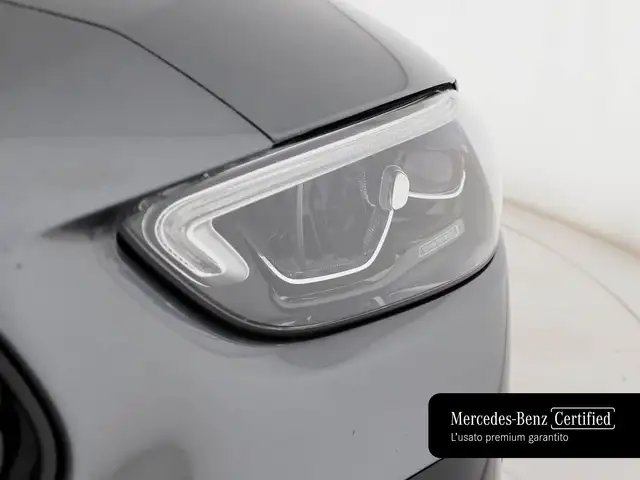 Mercedes-Benz C-Class view 8