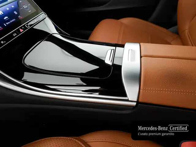 Mercedes-Benz C-Class view 19