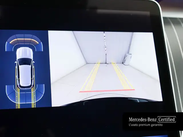 Mercedes-Benz C-Class view 17