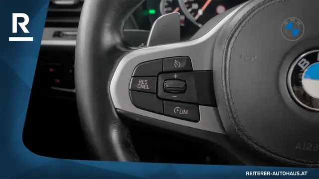 BMW X4 view 18
