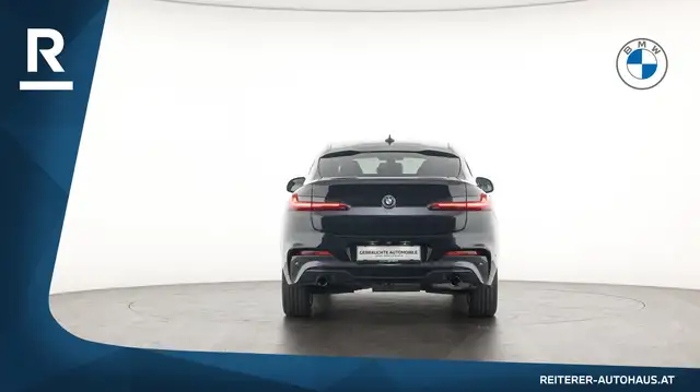 BMW X4 view 5