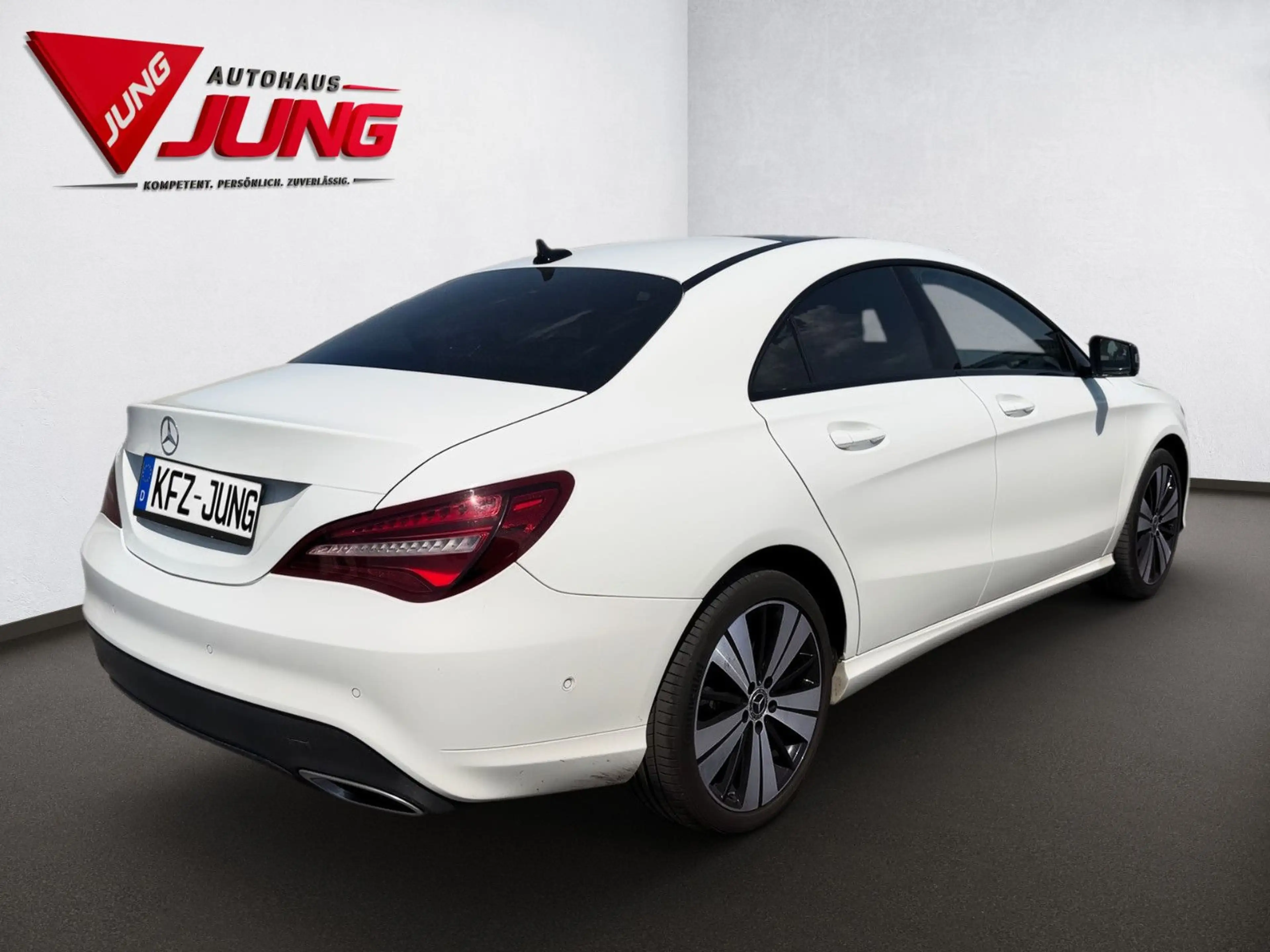 Mercedes-Benz CLA 220 CDI d 4Matic *Night-Paket*Pano*LED-High* — photo 9