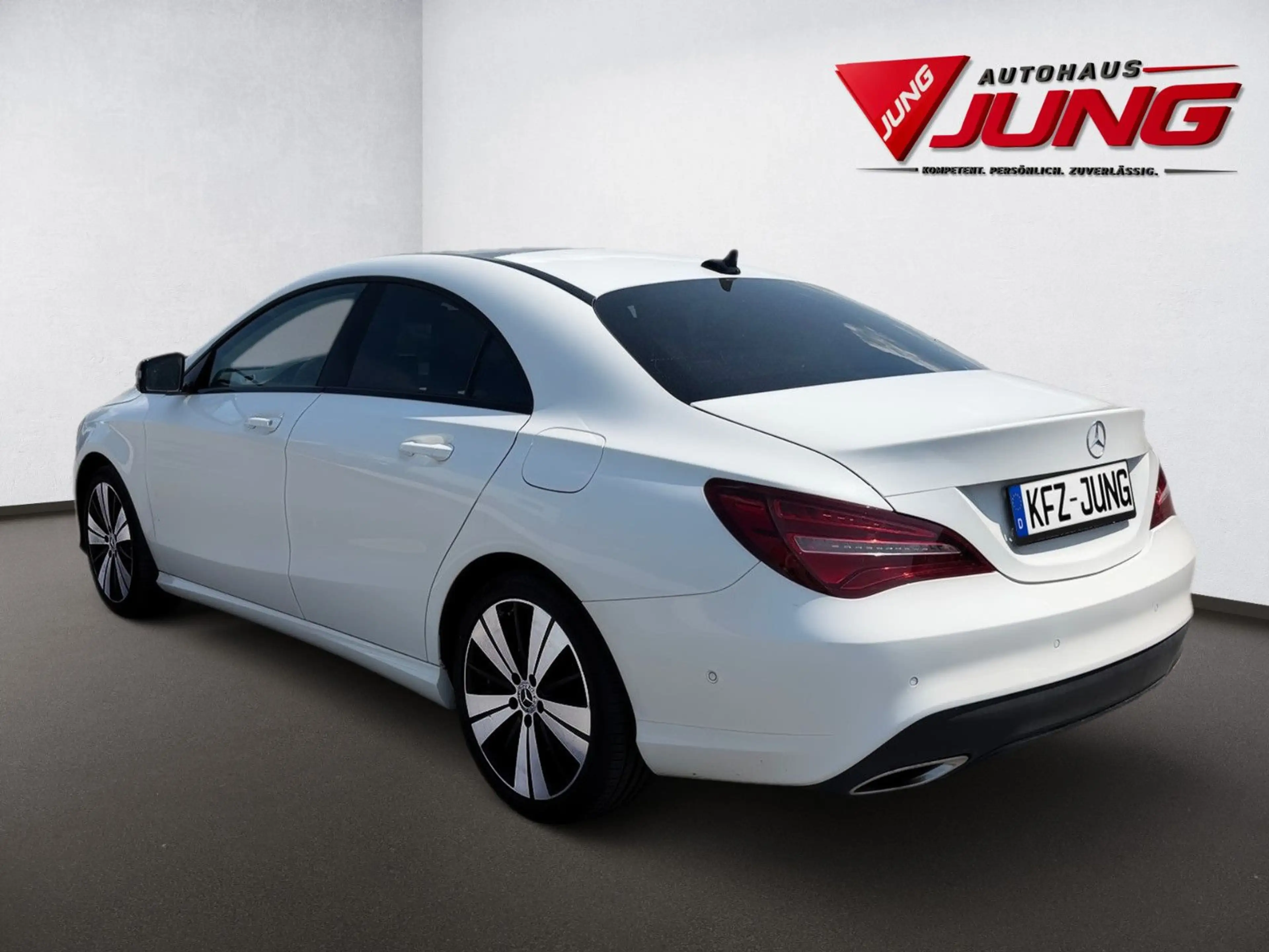 Mercedes-Benz CLA 220 CDI d 4Matic *Night-Paket*Pano*LED-High* — photo 7