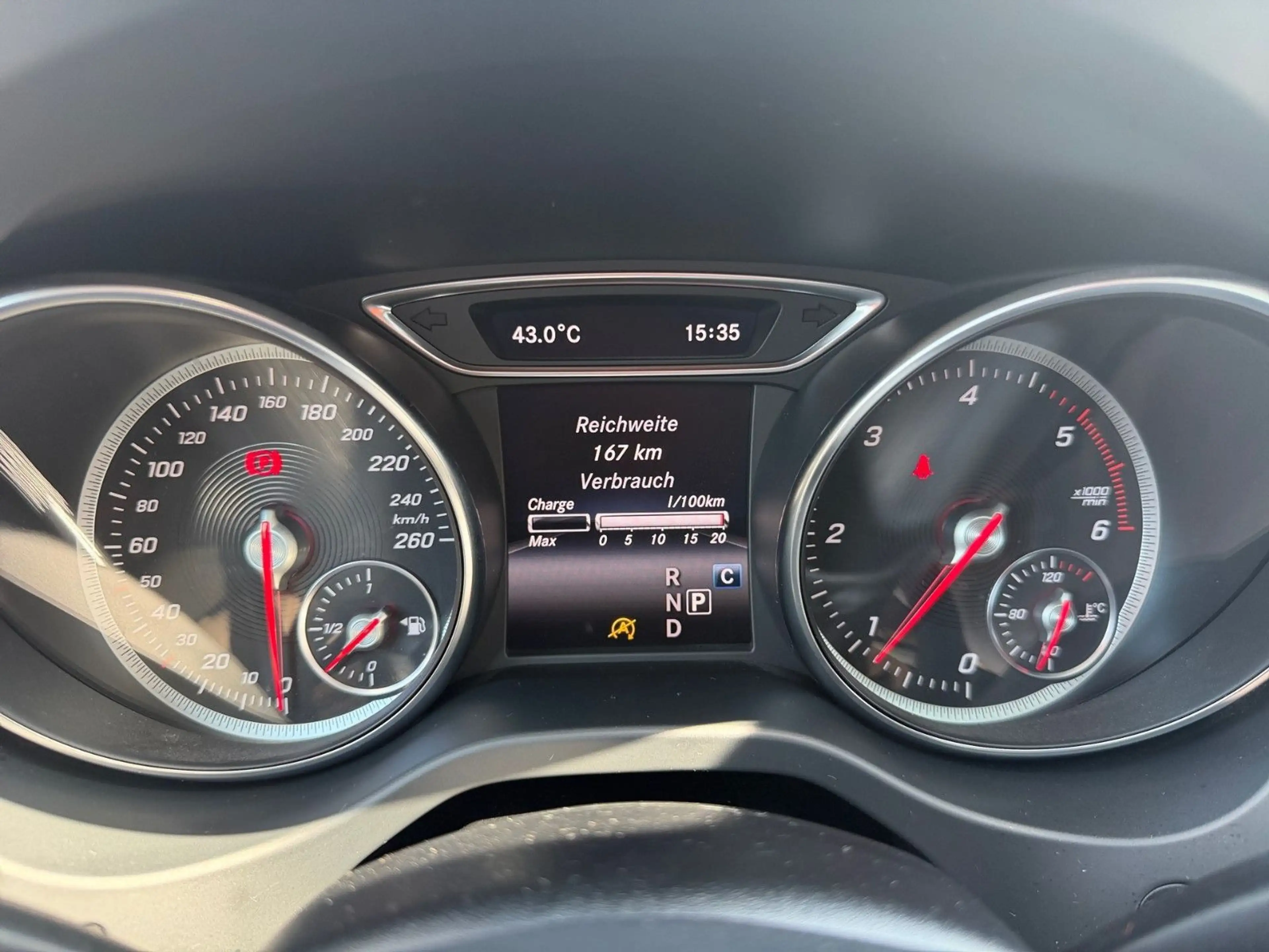 Mercedes-Benz CLA 220 CDI d 4Matic *Night-Paket*Pano*LED-High* — photo 15