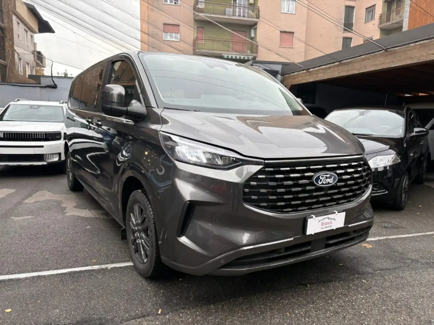 Ford Tourneo Custom 320 2.0 EcoBlue 170CV aut. PL Titanium 9P IVATO Gris - 1