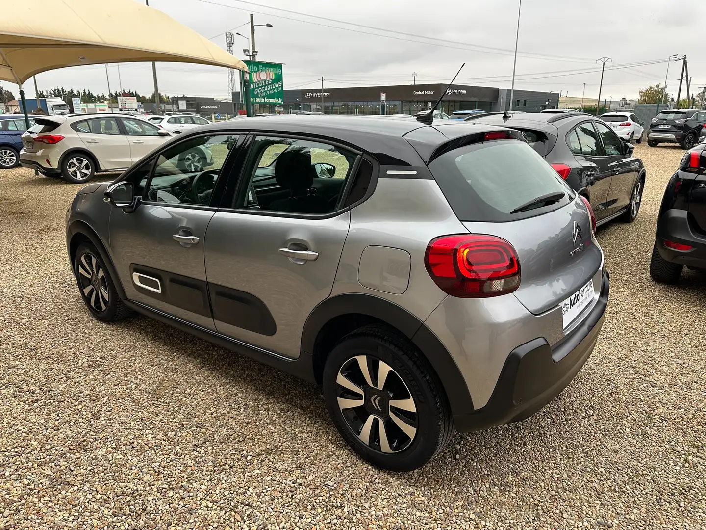 Citroen C3 1.5 BlueHDI 100ch Shine Business 5 portes 2020 Gris - 2