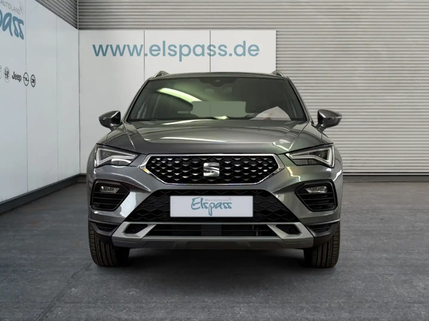 SEAT Ateca Xperience 150PS DSG BEATS EL.HECCKL. NAVI VIRT.COC Šedá - 2