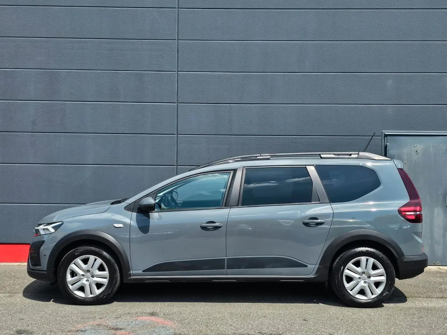 Dacia Jogger Expression *7 Sitzer*Klimaautomatik Grijs - 2