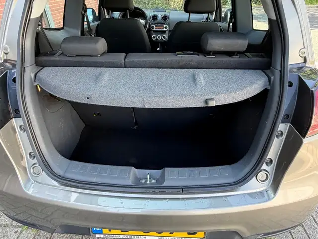 Mitsubishi Colt view 14