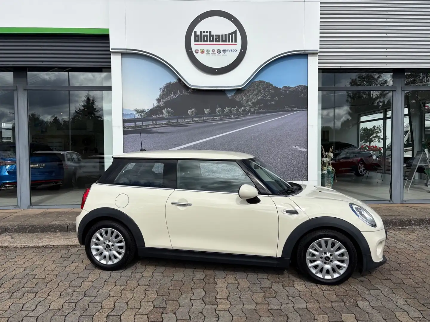 MINI One 3-trg Chili Temp PDC SHZ MFL uvm. Weiß - 1