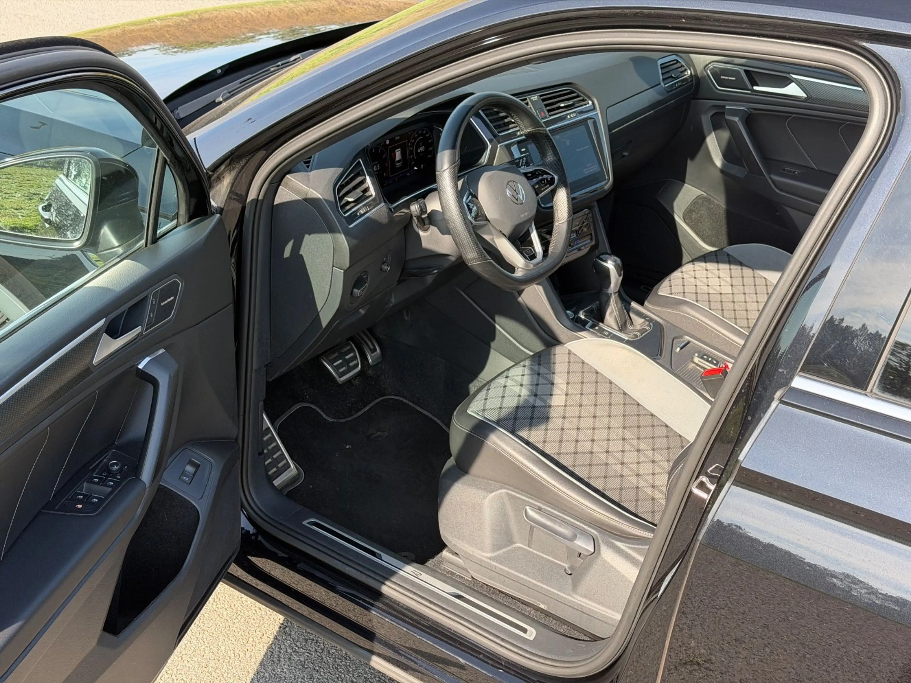 Volkswagen Tiguan Allspace Tiguan 1.5 TSI DSG R-Line Pano Net 20900. 7-pers — photo 14