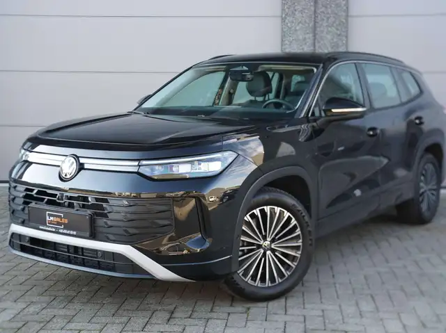 Volkswagen Tayron 1.5 eTSI * 7 SEATS / 360° / TREKHAAK / ZETELVERWARMING / MATRIX / SFEERVERLICHTING / DODEHOEK *