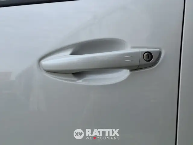 Peugeot 3008 view 5