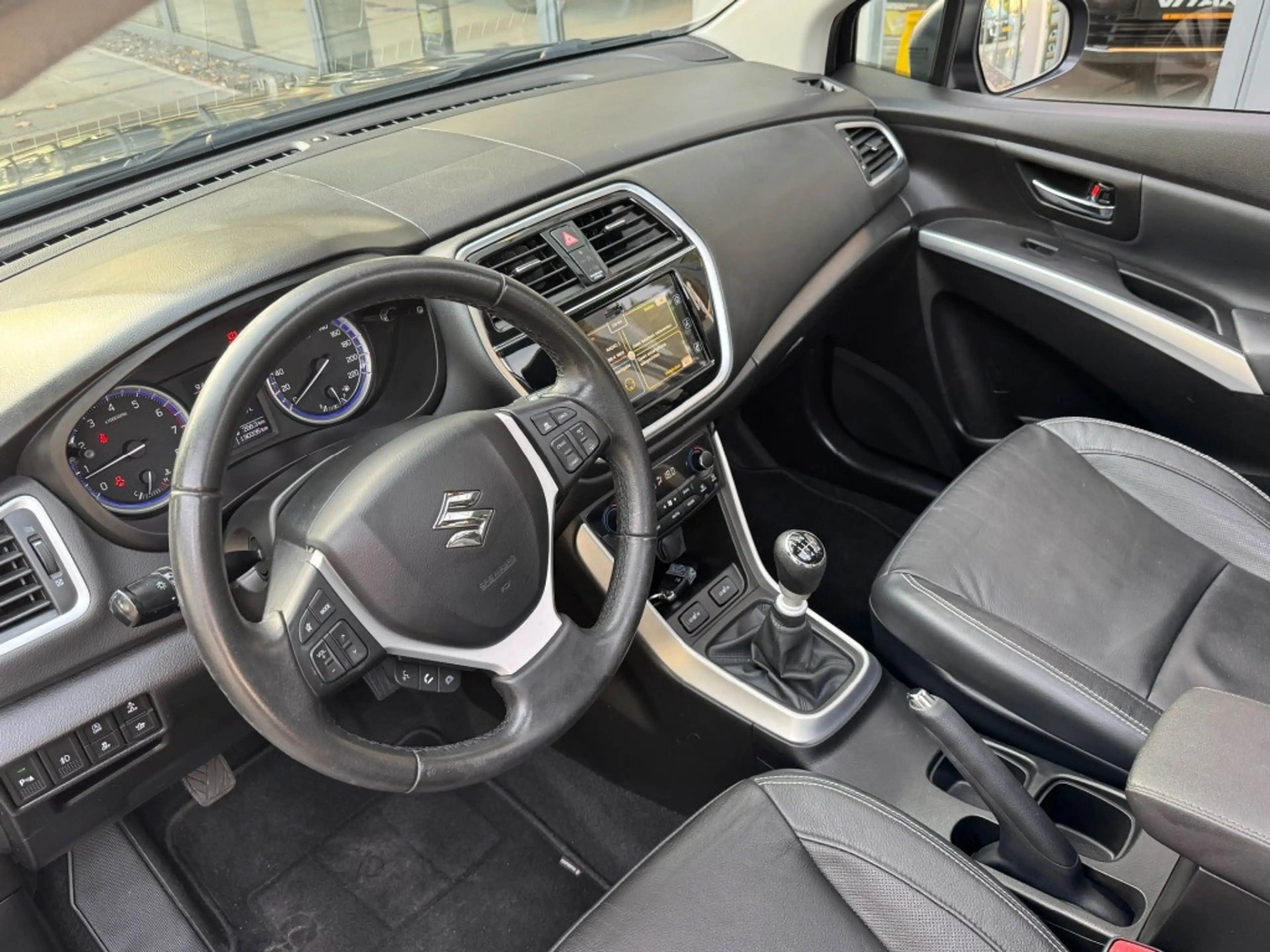 Suzuki SX4 S-Cross 1.4 High Executive 5-deurs Airco/Leder/Panoramadak — photo 3