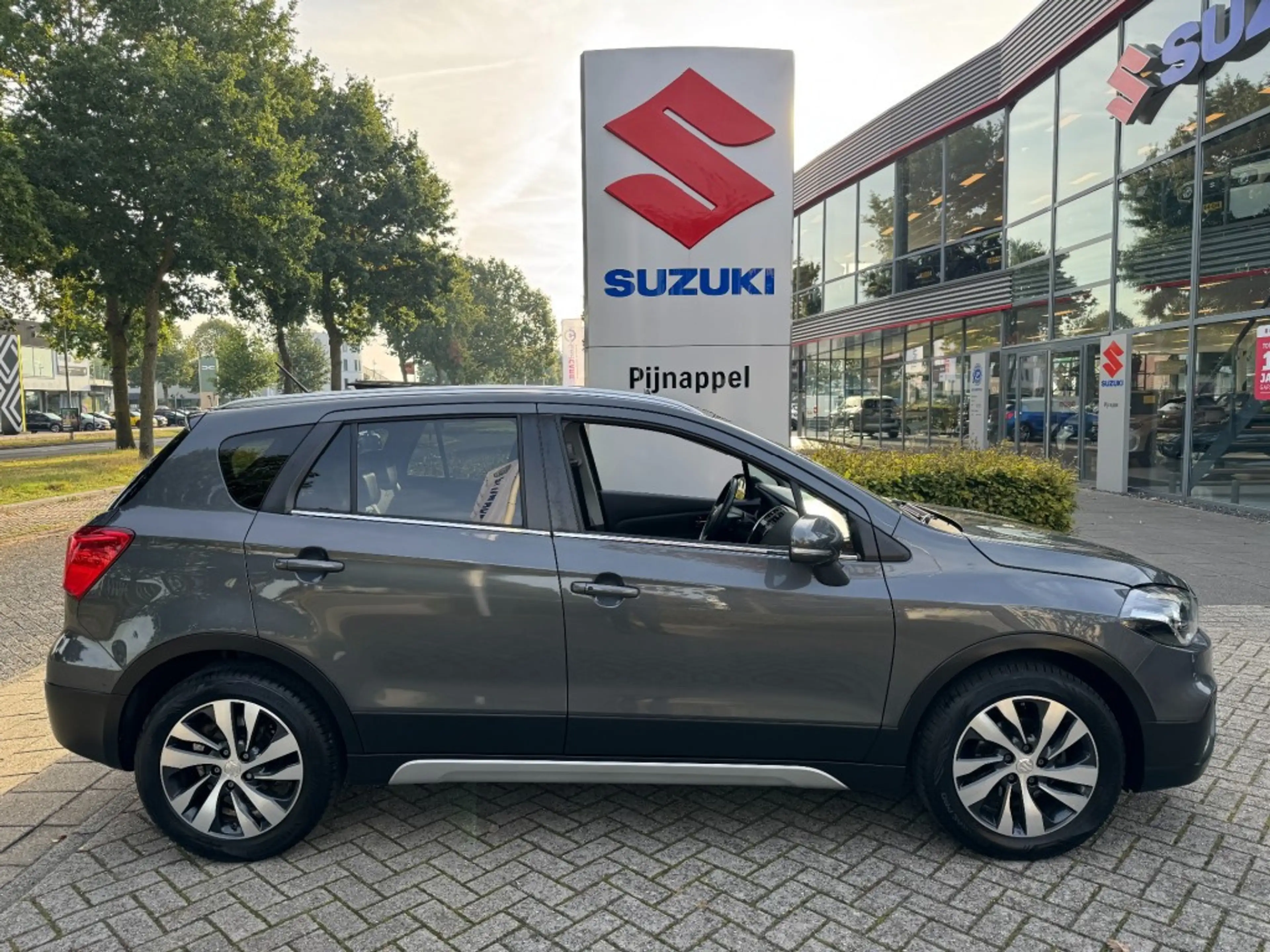 Suzuki SX4 S-Cross 1.4 High Executive 5-deurs Airco/Leder/Panoramadak — photo 8
