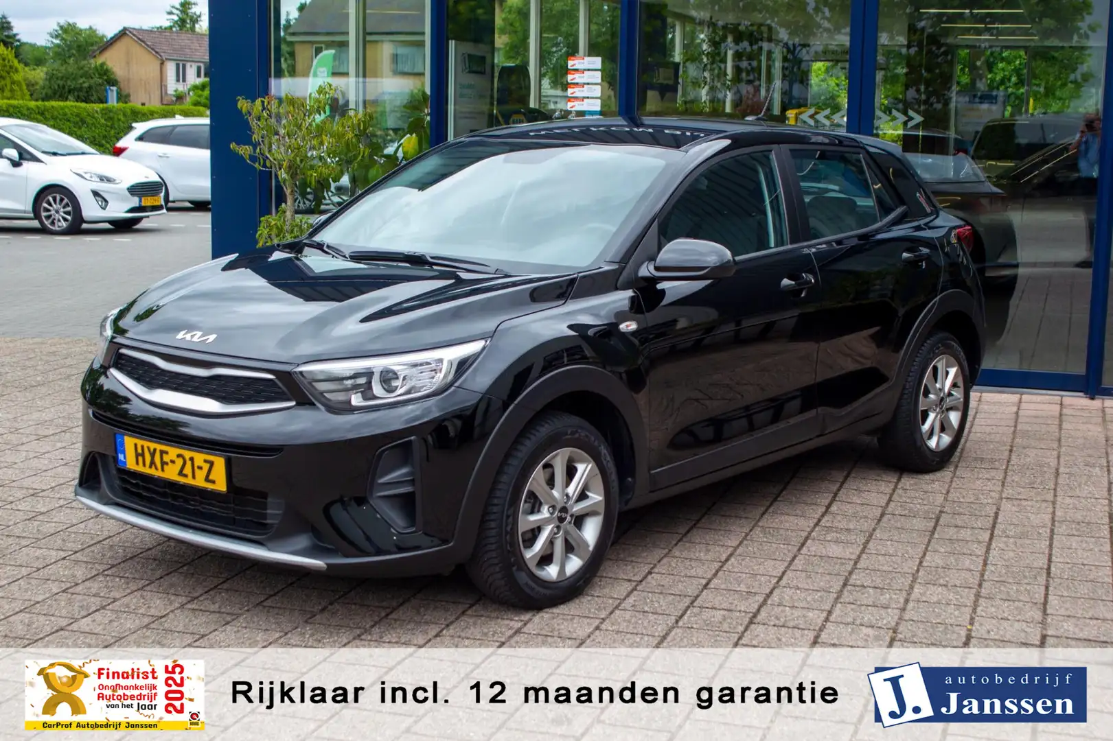 Kia Stonic 1.2 MPi Design Edition | Prijs rijklaar incl. 12 m Zwart - 1