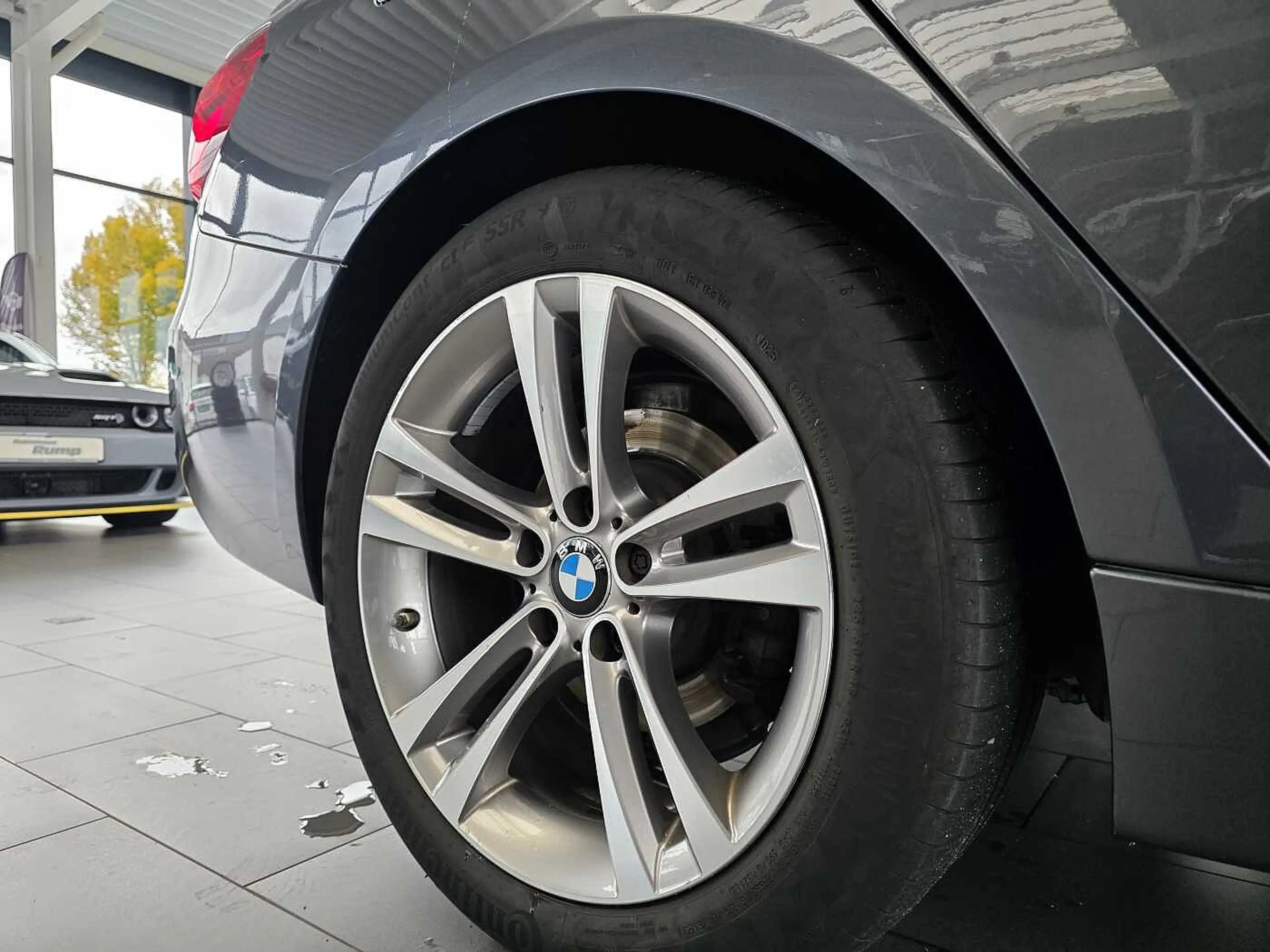 BMW 320 i Sportline 1.Hand/Auto./Navi/AHK/Leder/RFK — photo 9