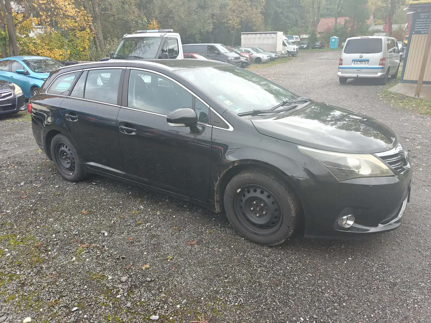Toyota Avensis Life Schwarz - 2