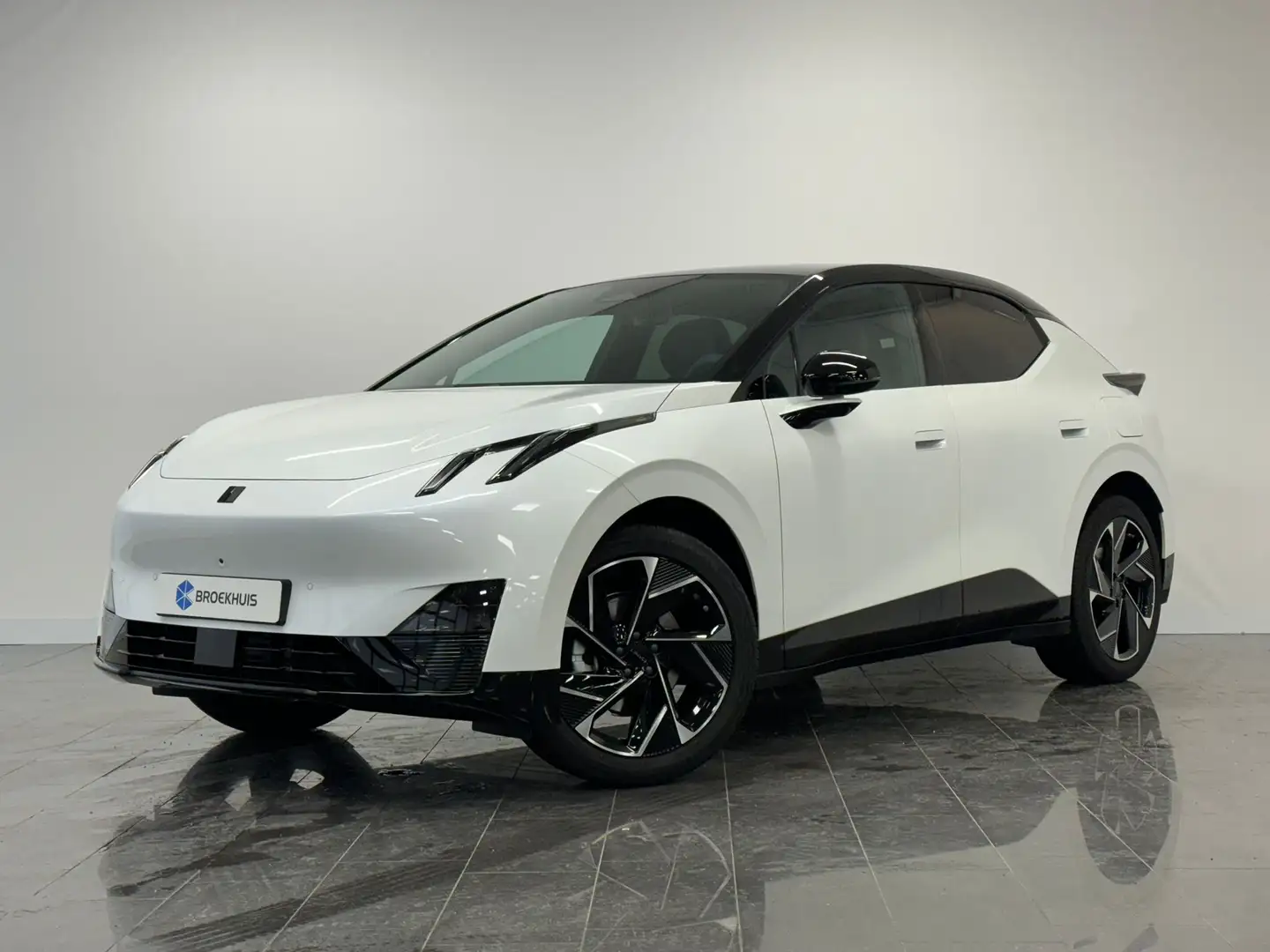 Lynk & Co 02 More 66 kWh | 22 kW lader | Apple Carplay/Android Alb - 1
