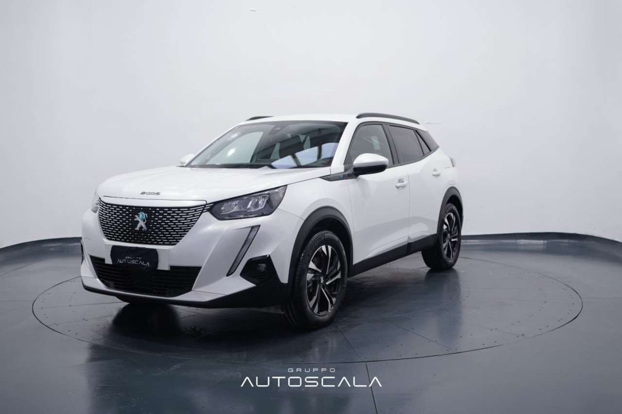 Peugeot 2008 motore elettrico 136 CV Allure Pack
