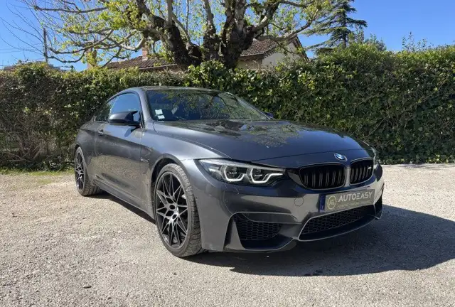 BMW M4 view 7