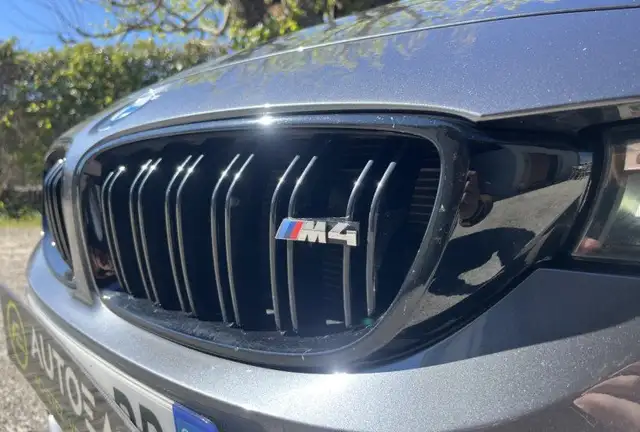 BMW M4 view 8
