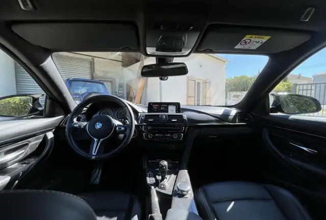 BMW M4 view 9