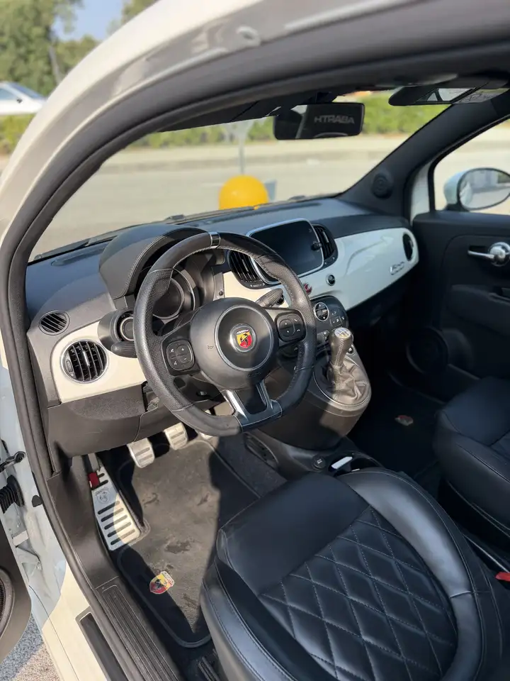 Abarth 595 2021 — фото 10