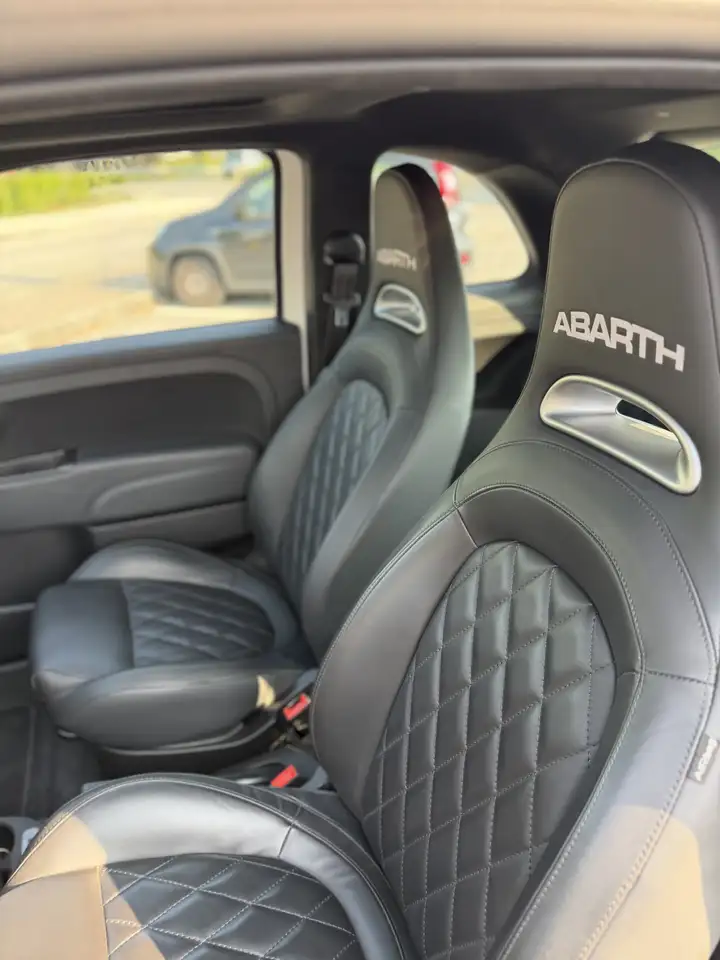Abarth 595 2021 — фото 11