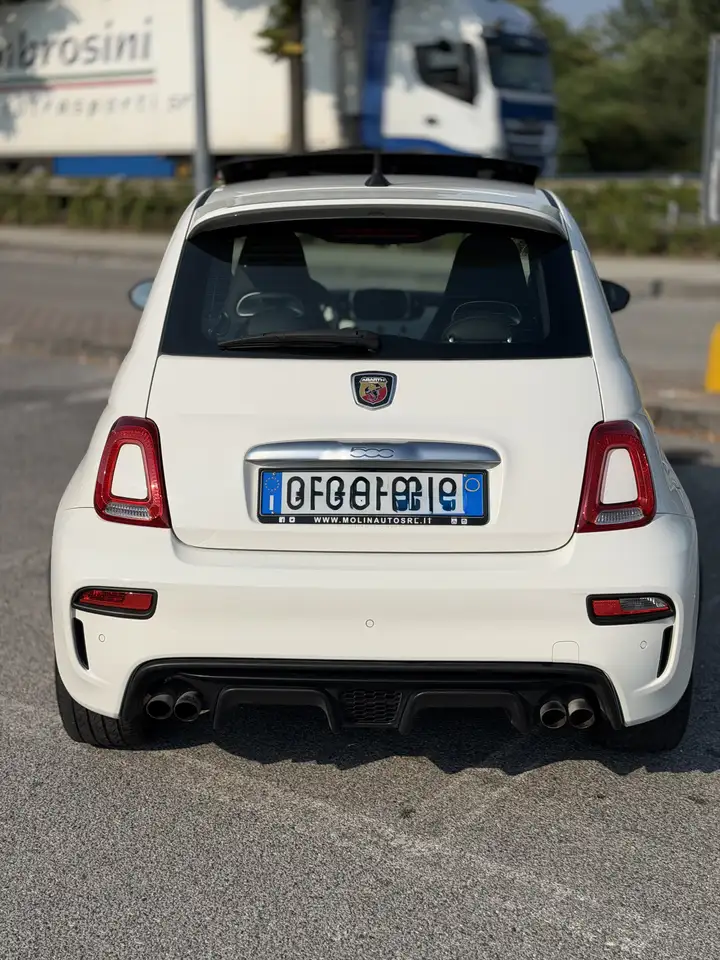 Abarth 595 2021