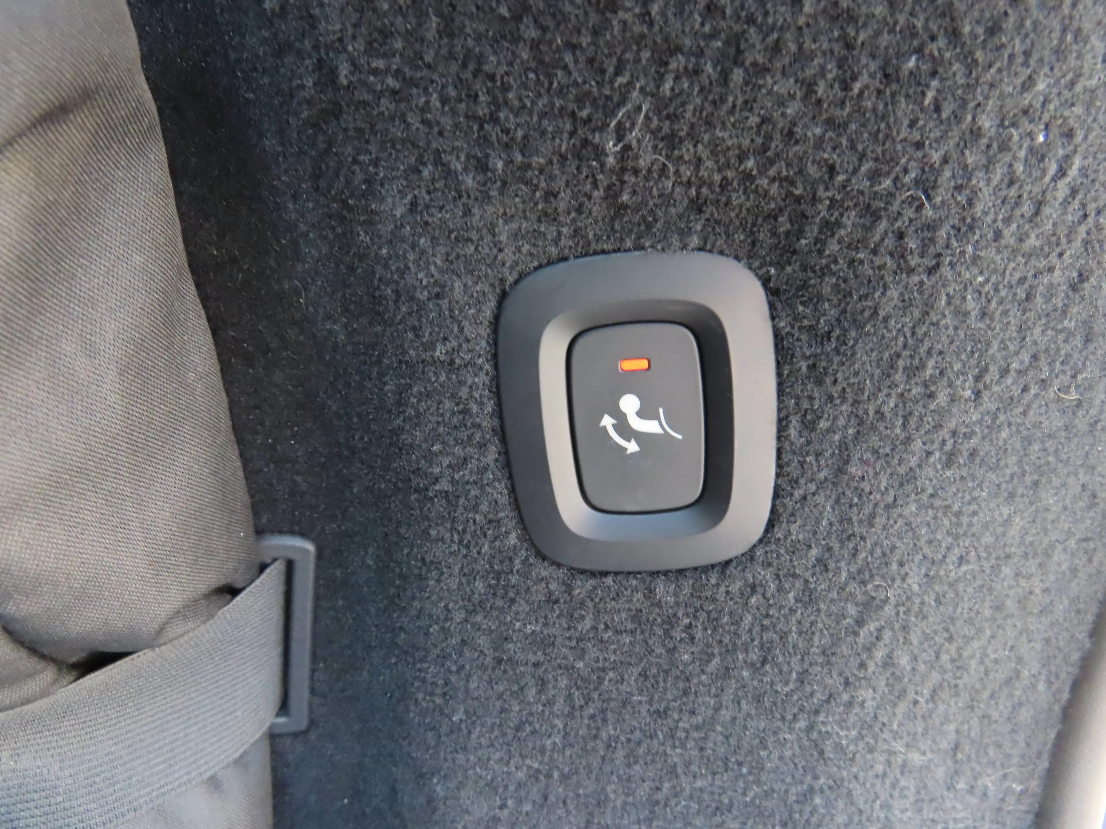 Volvo V90 V90 2.0 D4 Inscription Geartronic — photo 12