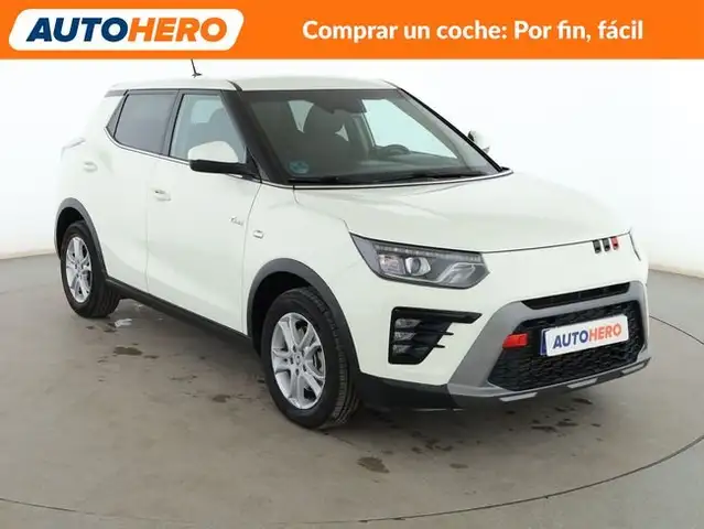 KGM Tivoli view 8
