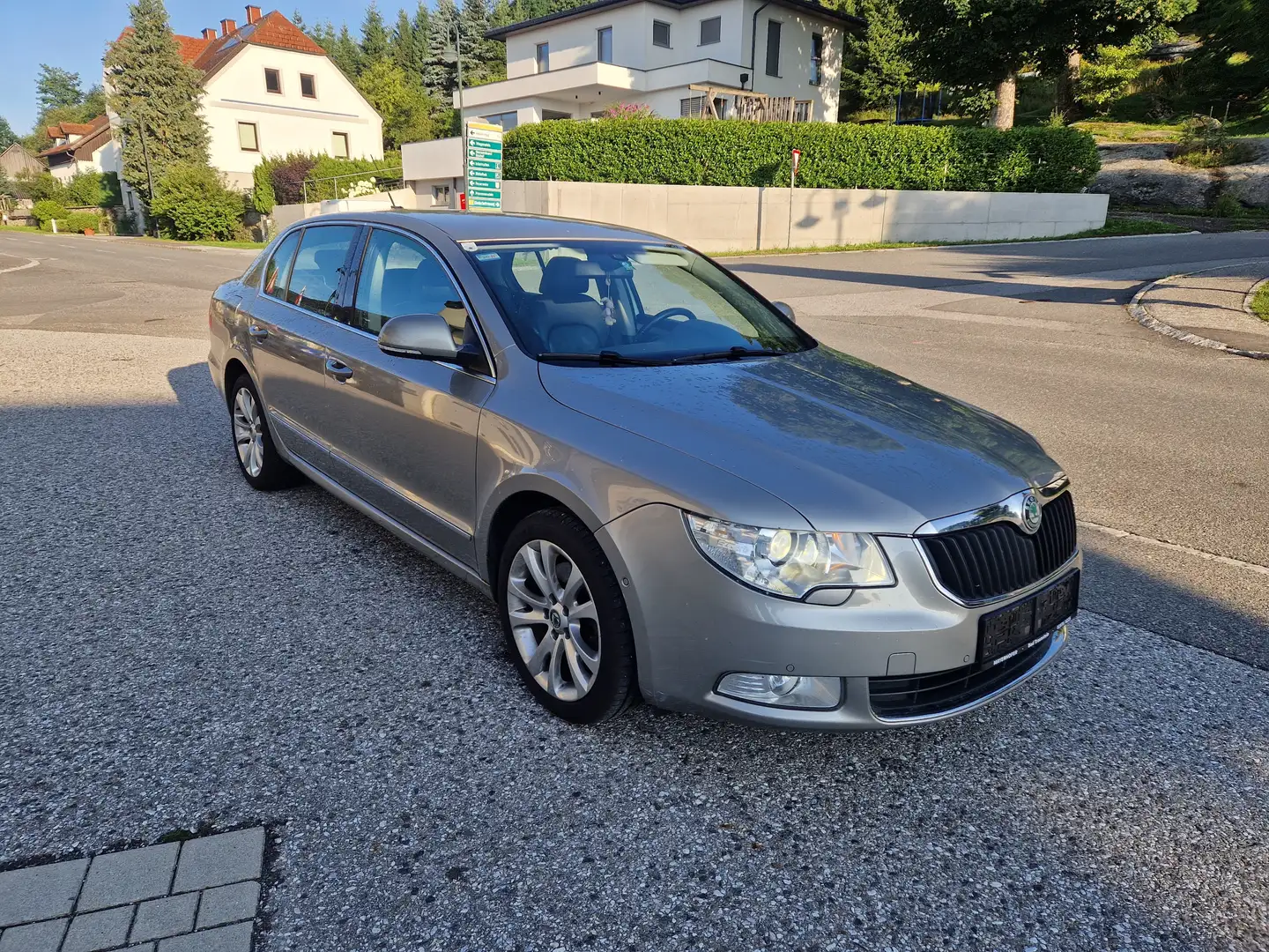 Skoda Superb Superb Elegance 2,0 TDI PD DPF Elegance Бежевий - 1