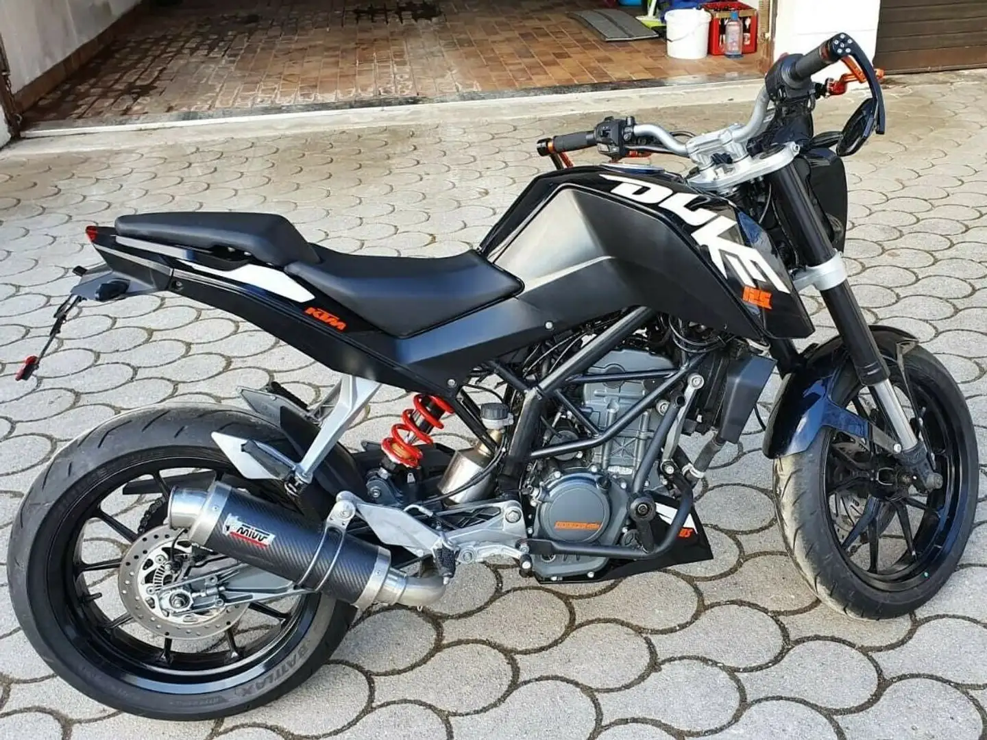 KTM 125 Duke Fekete - 1