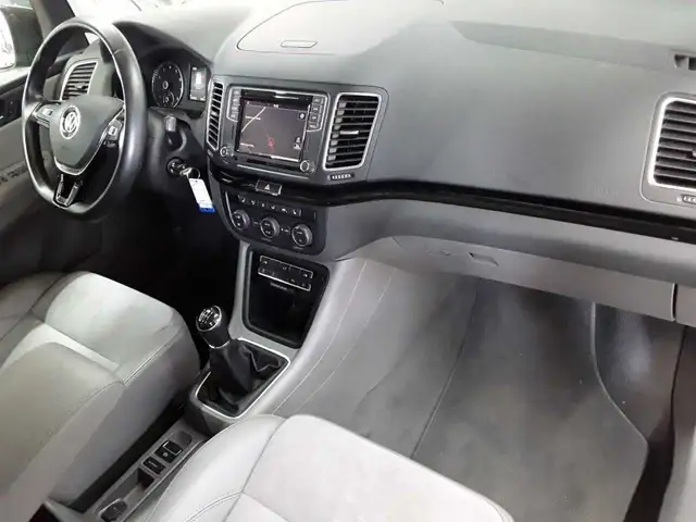 Volkswagen Sharan view 9