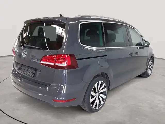 Volkswagen Sharan view 4