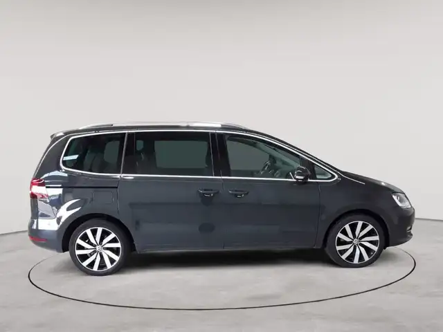 Volkswagen Sharan view 3