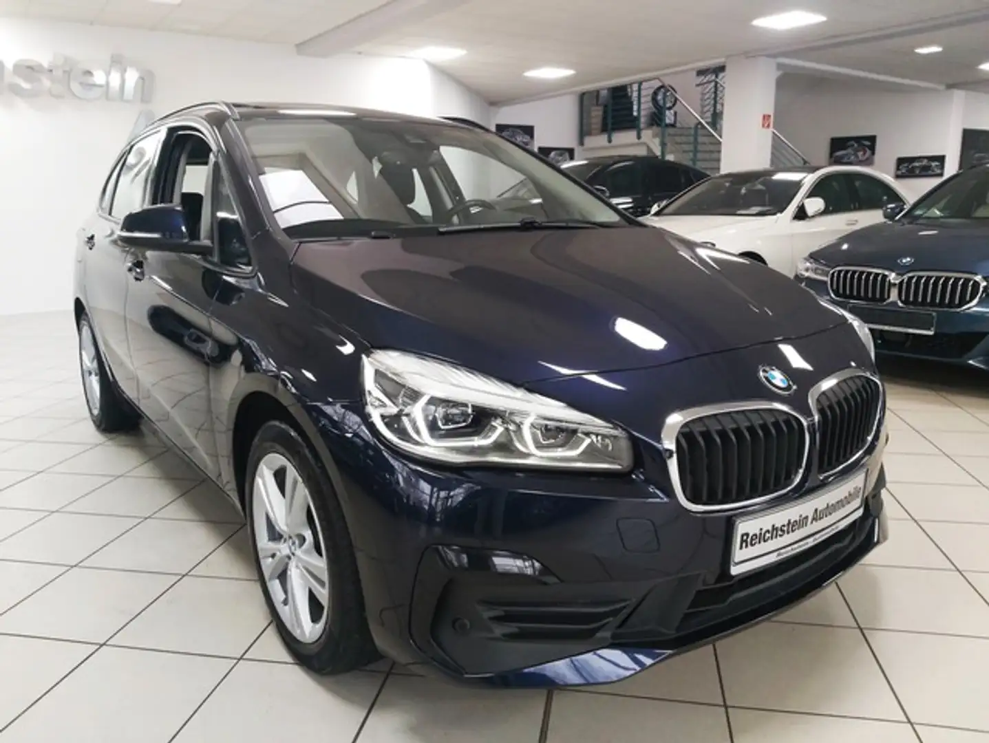 BMW 225 Active Tourer i xDrive PANO LED BMW SCHECKH. Blau - 2