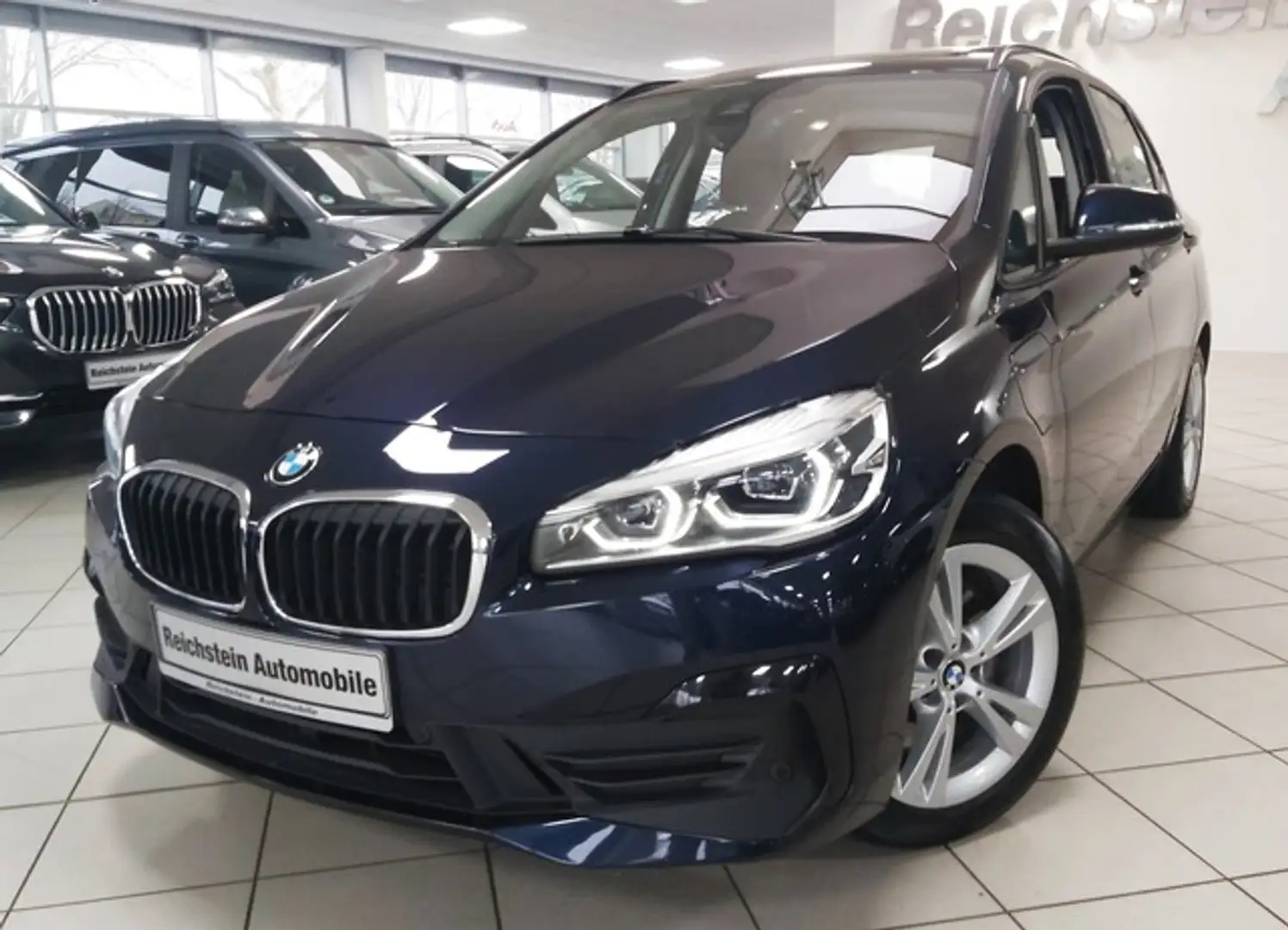 BMW 225 Active Tourer i xDrive PANO LED BMW SCHECKH. Blau - 1