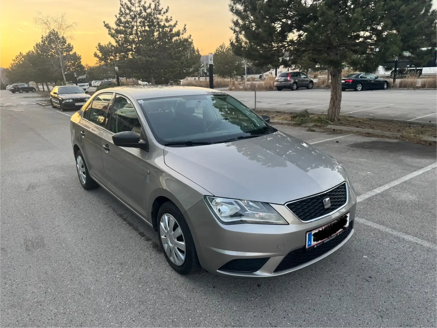 SEAT Toledo 1.2 Benzin Gepfelgt Wenig Kilometer 2. Besitz - 1