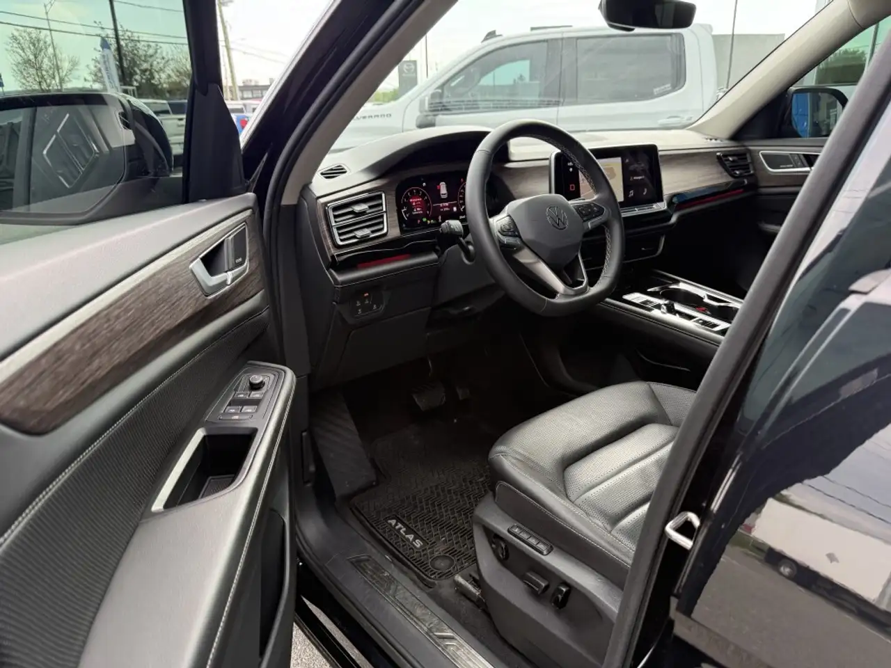 Volkswagen Atlas снимка Volkswagen Atlas