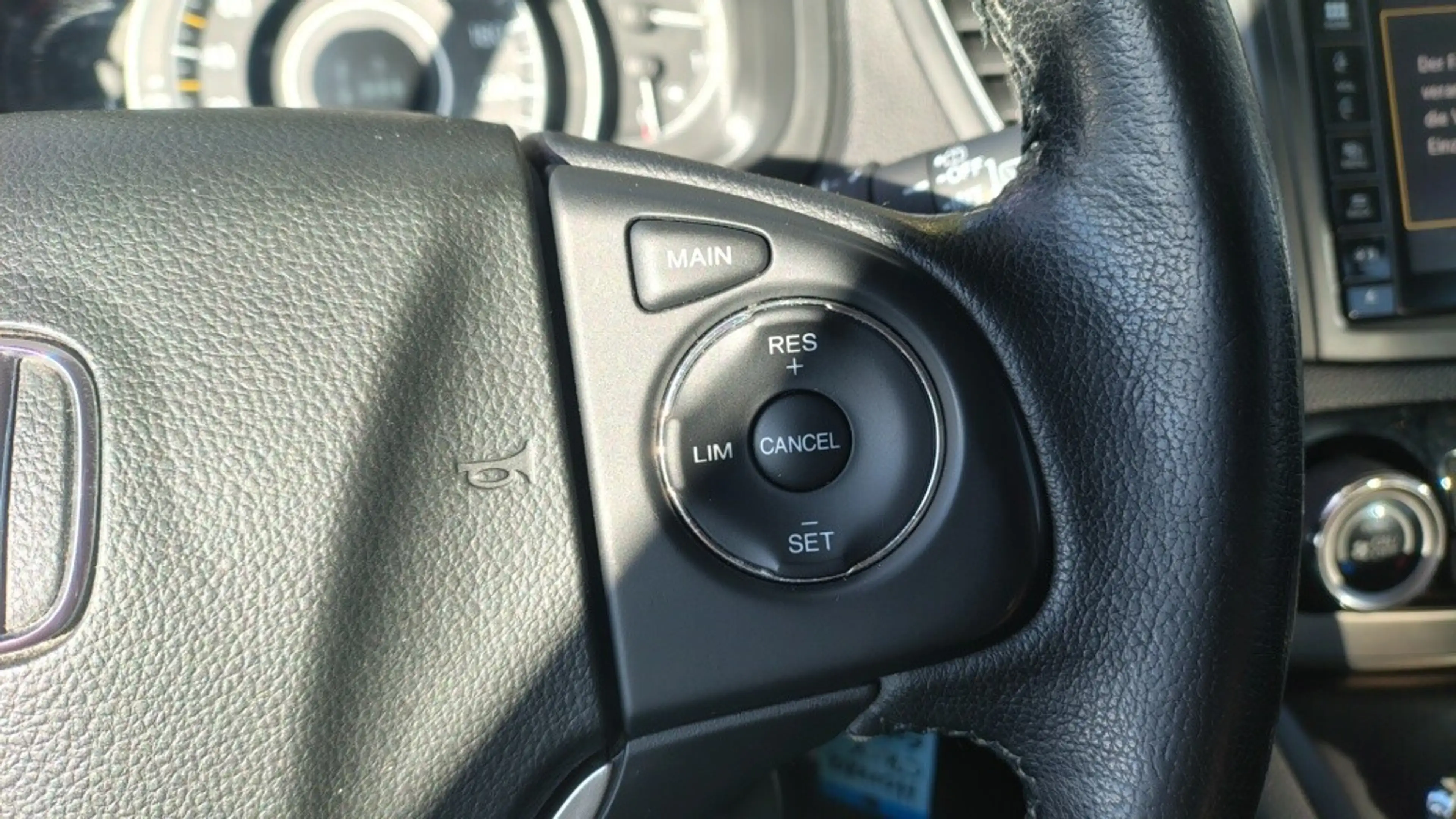 Honda CR-V 1,6i-DTEC Lifestyle 4WD — photo 14
