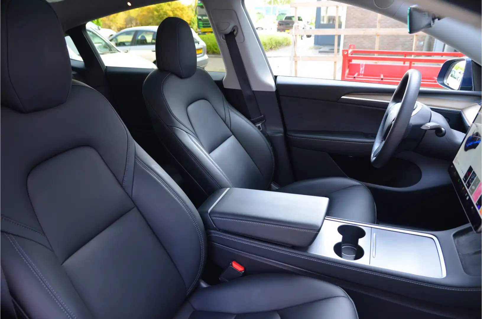 Tesla Model Y Long Range AWD 75 kWh AutoPilot, 20'' Alu, incl. B Modrá - 2