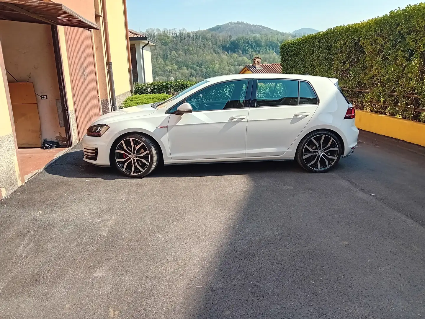 Volkswagen Golf GTI 5p 2.0 tsi dsg - 1