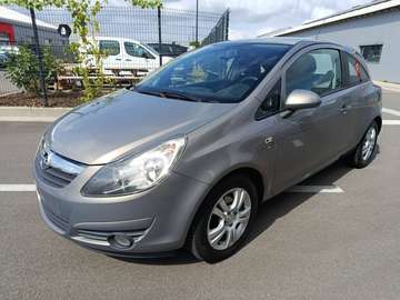 Corsa 1.2i Cosmo
