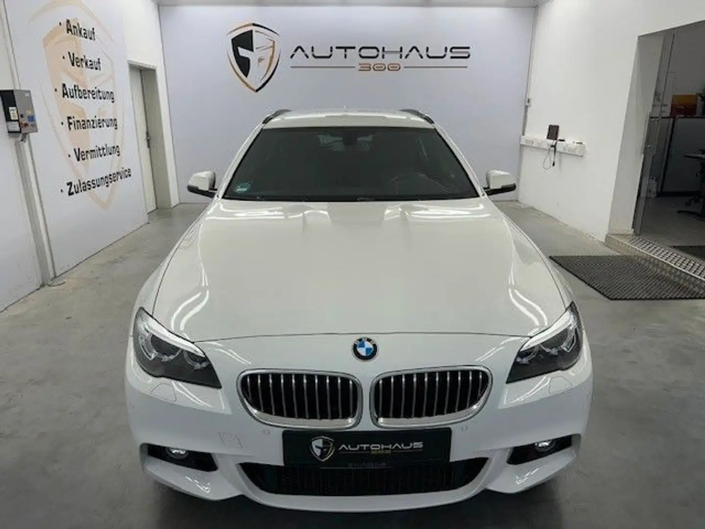 BMW 525 d Touring M-PAKET KLIMA NAVI RFK MFL SHZ TEMP White - 2