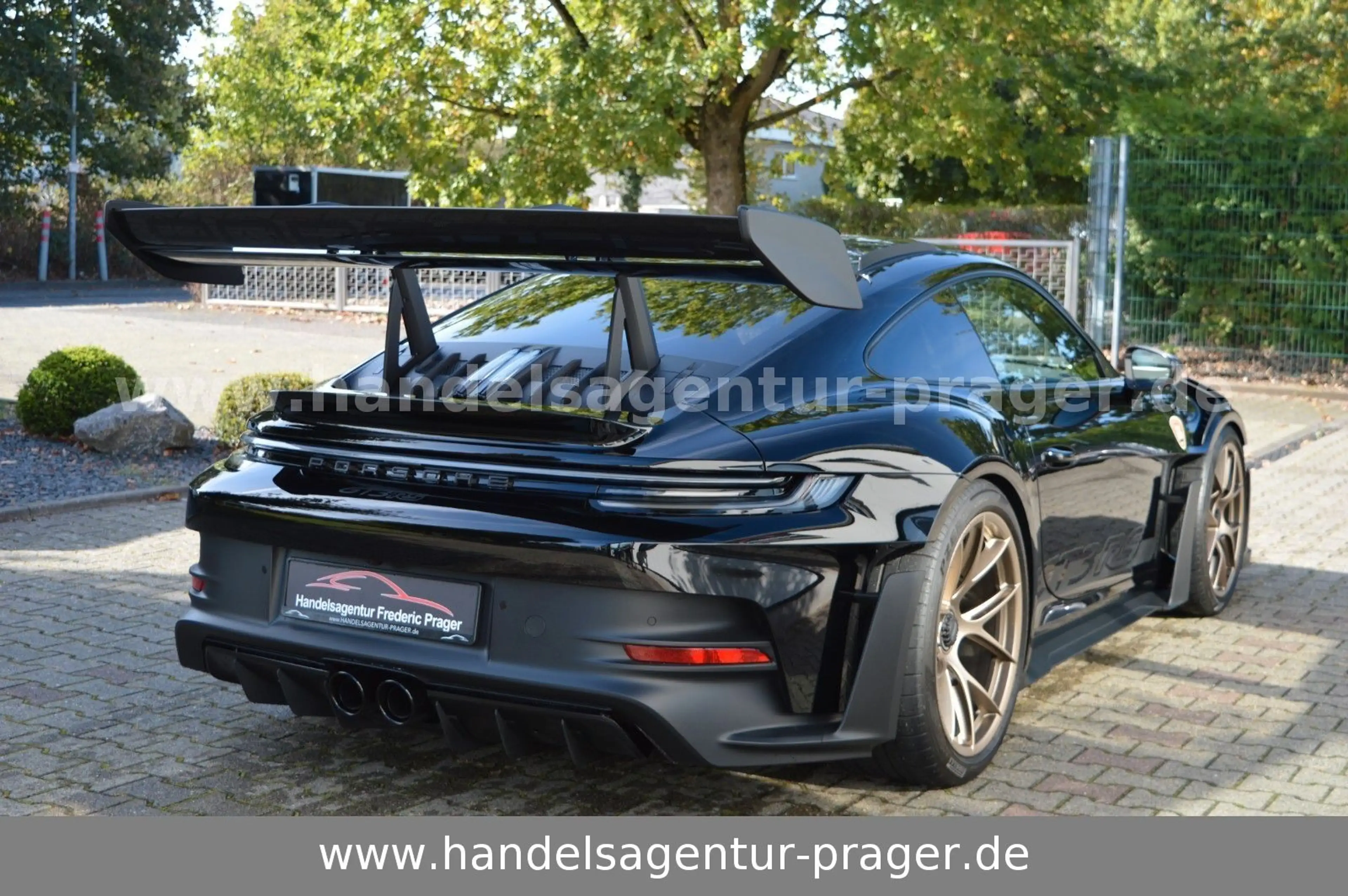 Porsche 992 911 992 GT3 RS Weissach Lift PCCB 1.Hd Approved — photo 10