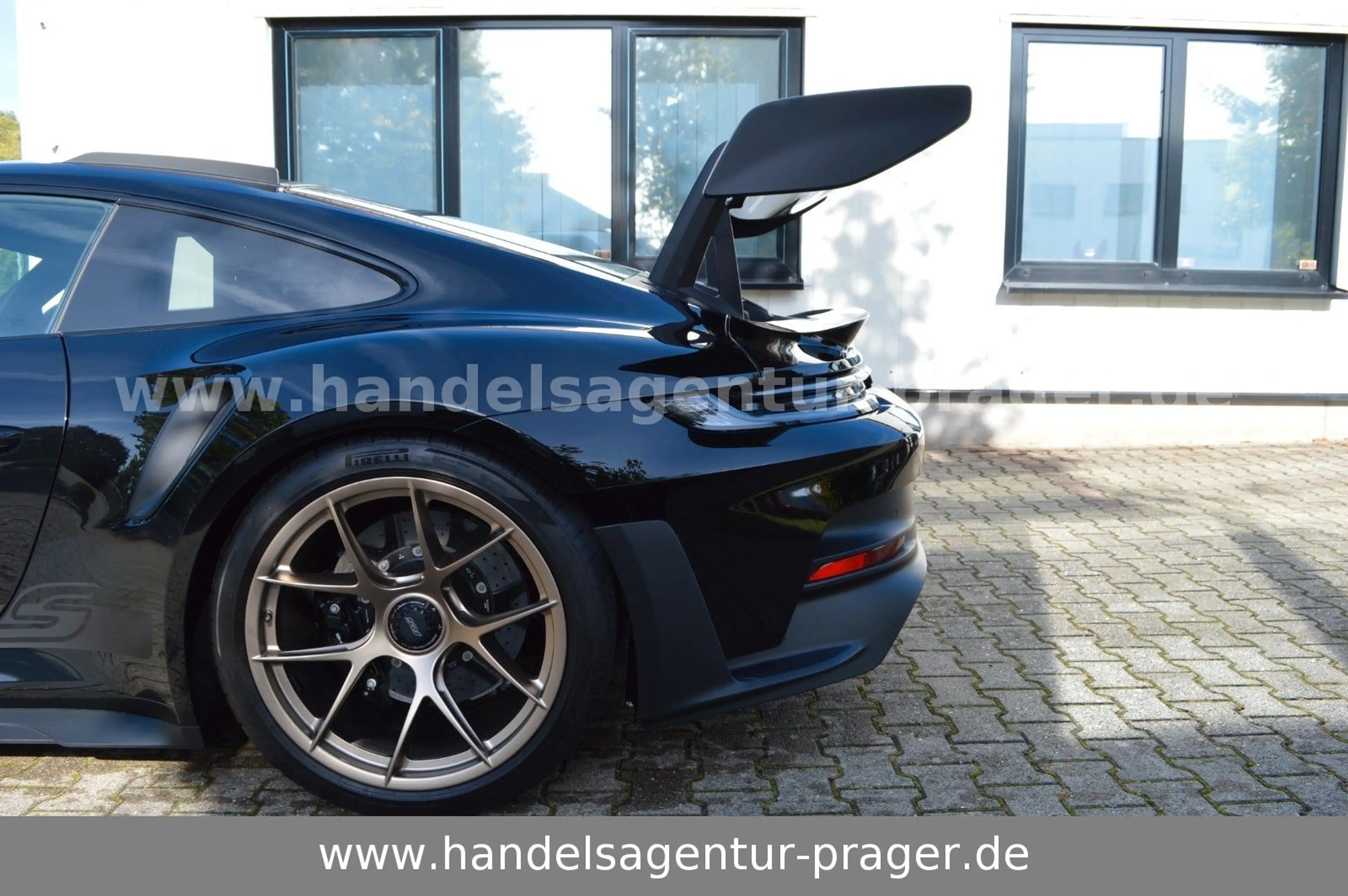 Porsche 992 911 992 GT3 RS Weissach Lift PCCB 1.Hd Approved — photo 12