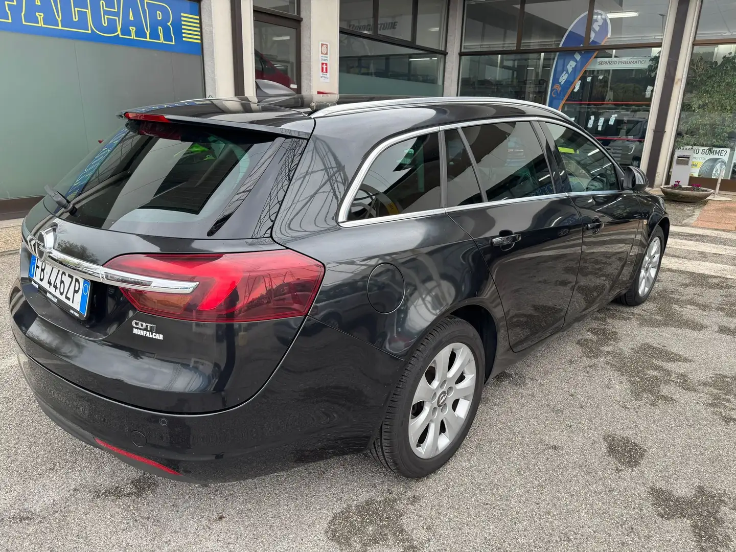Opel Insignia InsigniaSports Tourer Sports1.6 cdti Cosmo 136cv Nero - 2