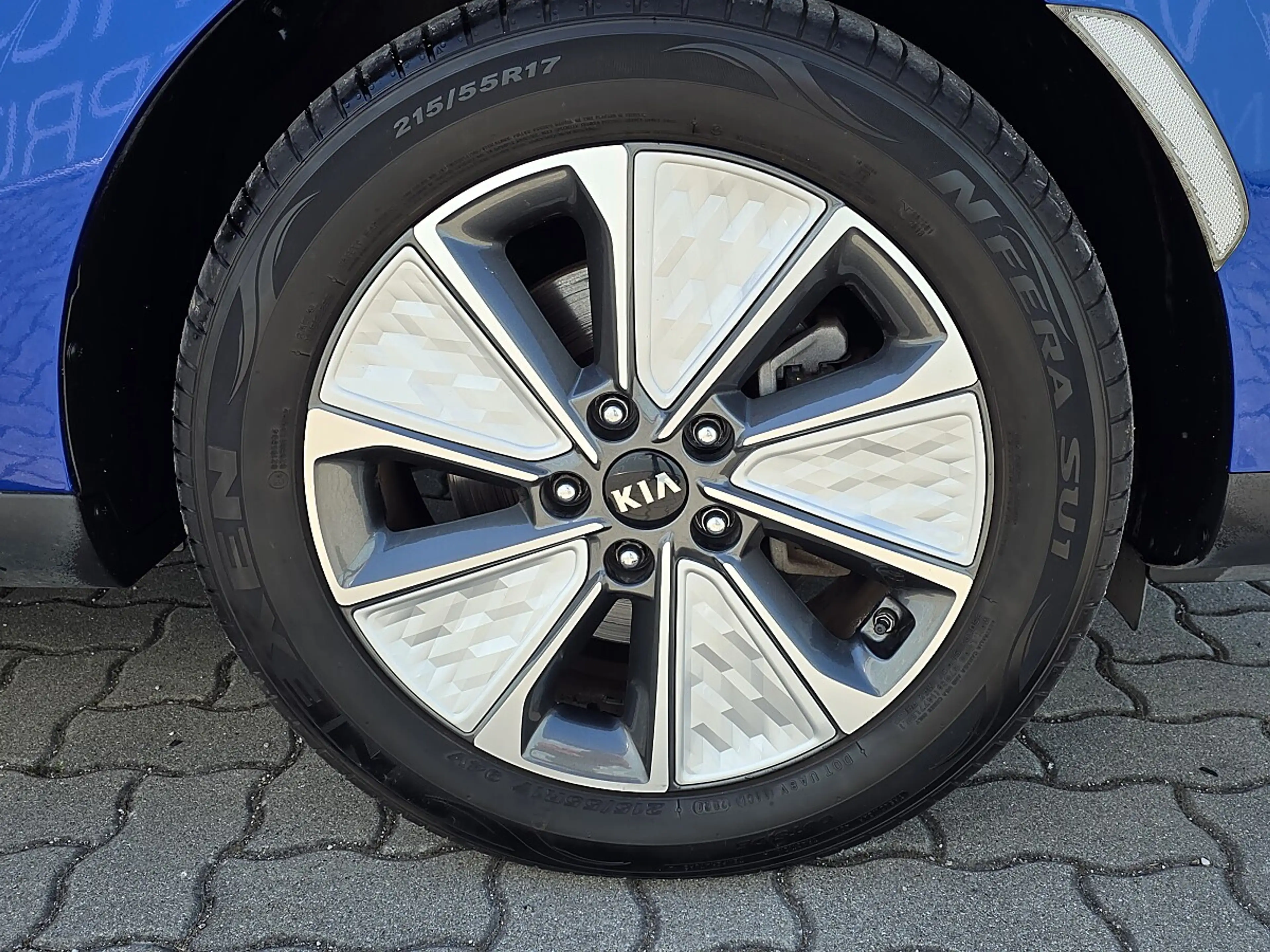 Kia Soul EV 64kWh Long Platin — photo 8
